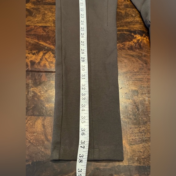 Chico’s Knit Jodhpur Style Brown Pants Stretch Ponte Faux Pockets Sz 10 - Picture 5 of 8